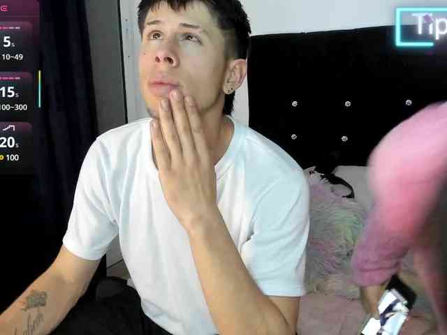 messycouple24 webcam