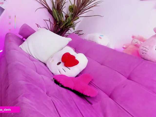 Zaradavis's BongaCams show and profile