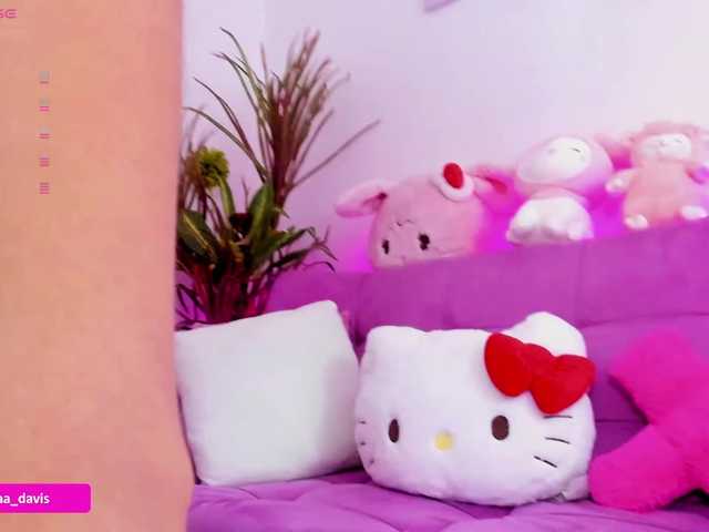 Zaradavis's BongaCams show and profile