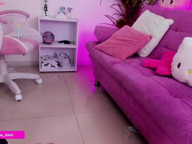 Zaradavis's BongaCams show and profile