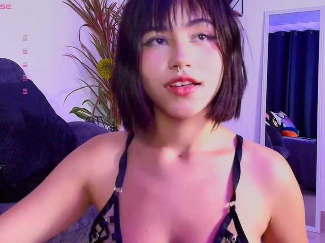 Zaradavis live cam profile