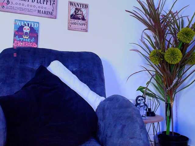 Zaradavis's BongaCams show and profile