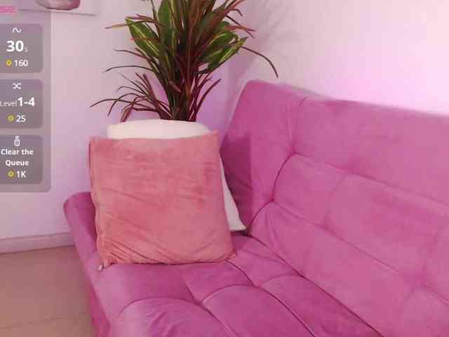 Zaradavis Live Webcam on BongaCams