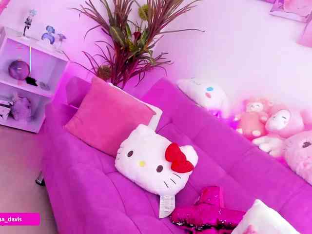 Zaradavis Live Webcam on BongaCams