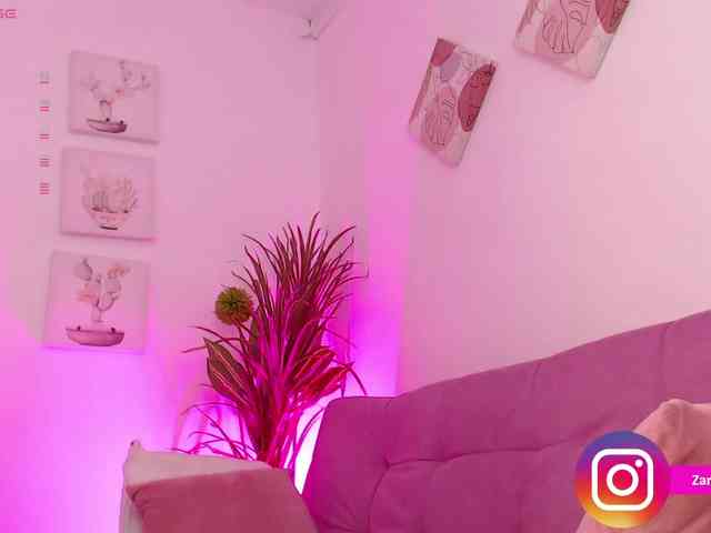 Zaradavis Live Webcam on BongaCams