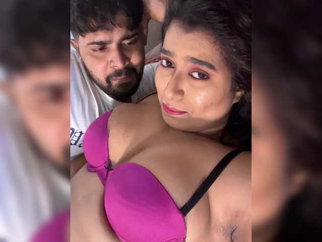 EleenaTylor's BongaCams show and profile