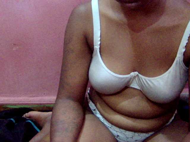 valeria223's BongaCams show and profile