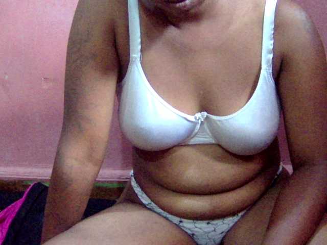 valeria223's BongaCams show and profile