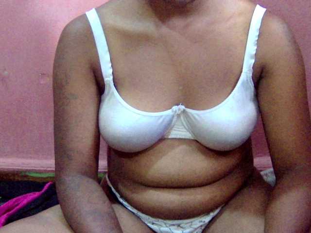 valeria223's BongaCams show and profile