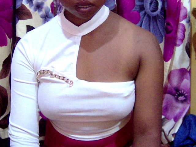 valeria223's BongaCams show and profile