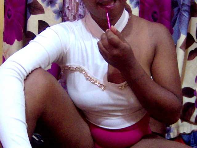 valeria223's BongaCams show and profile