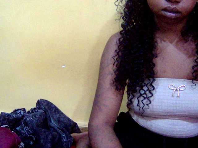 valeria223's BongaCams show and profile