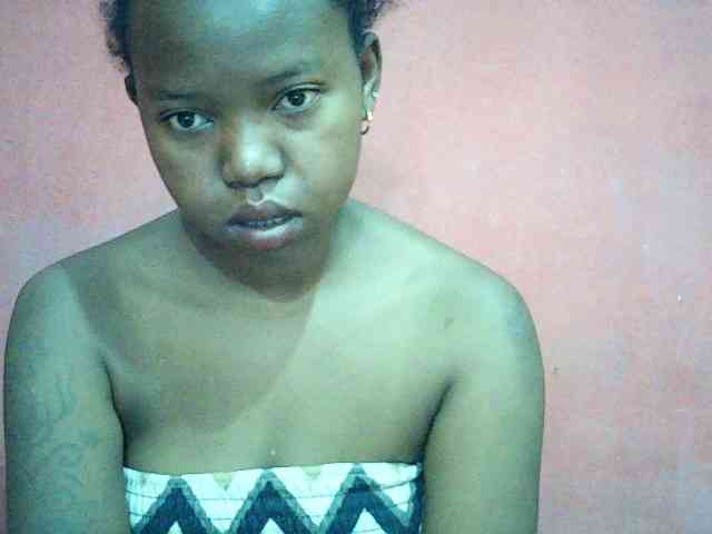 valeria223 webcam