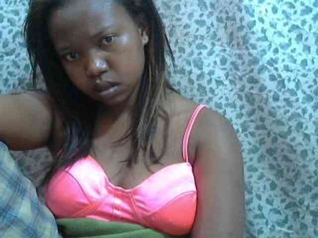 valeria223 webcam