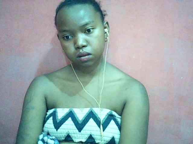 valeria223 webcam