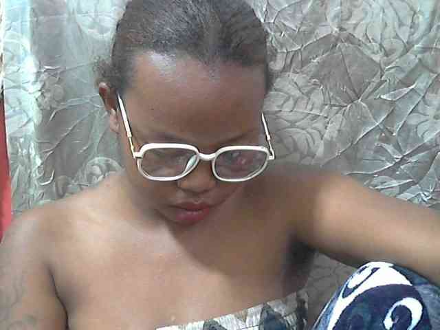 valeria223 webcam