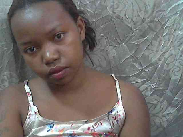 valeria223 webcam
