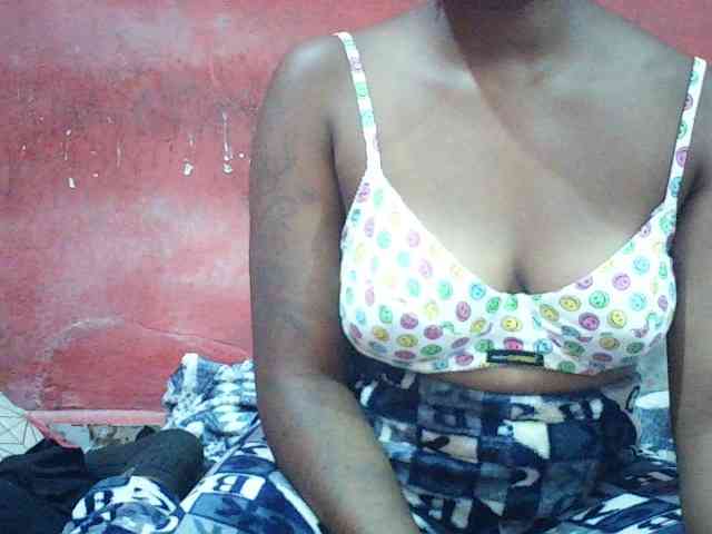 valeria223 webcam