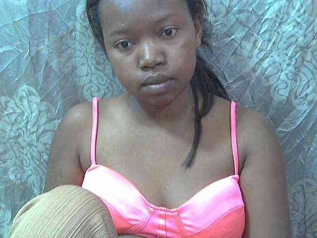 valeria223 webcam
