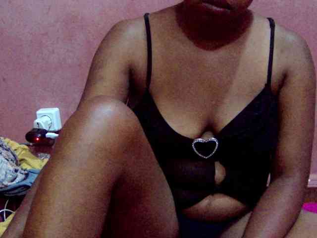valeria223 webcam