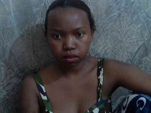 valeria223 webcam