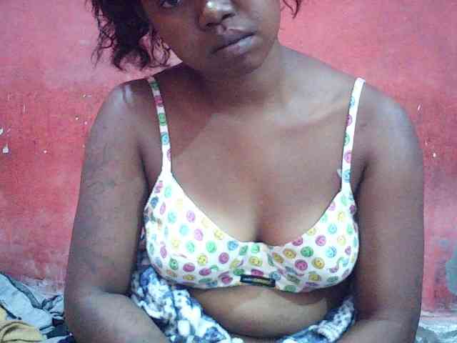 valeria223 webcam