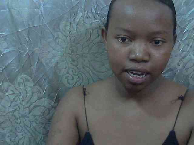 valeria223 webcam