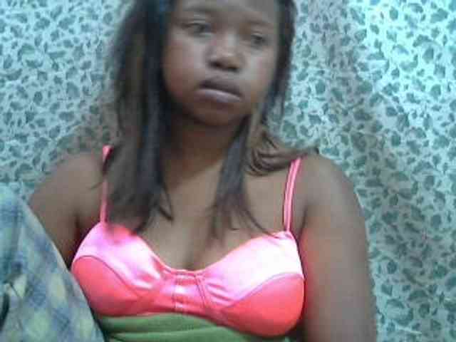 valeria223 webcam