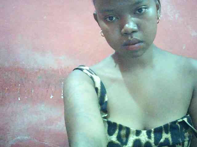valeria223 webcam