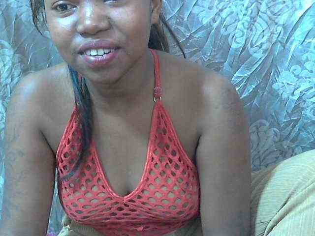 valeria223 webcam