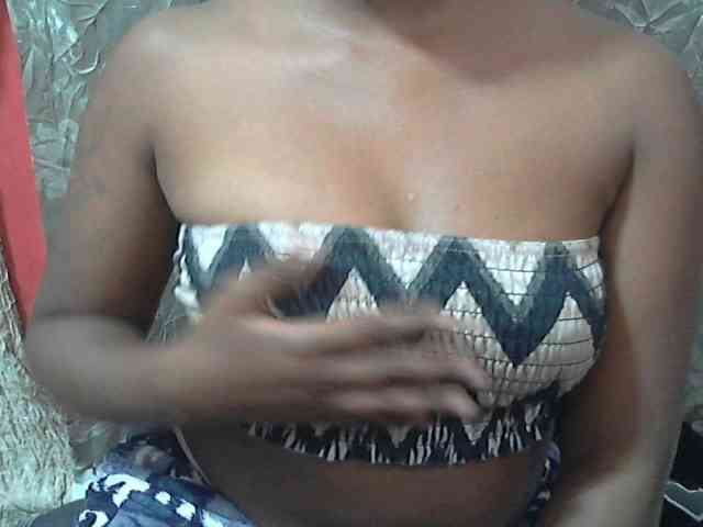 valeria223 Live Webcam on BongaCams