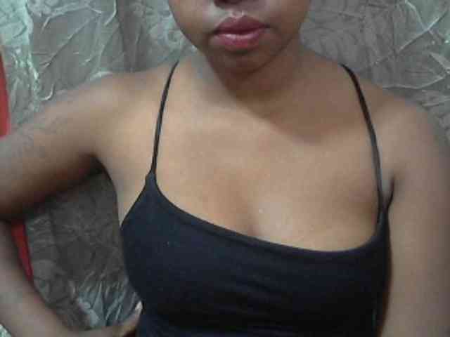 valeria223 webcam