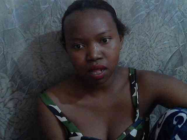 valeria223 webcam