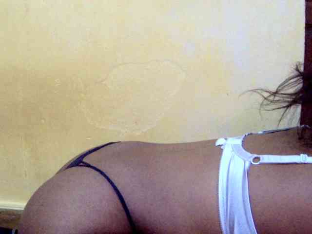 valeria223 webcam