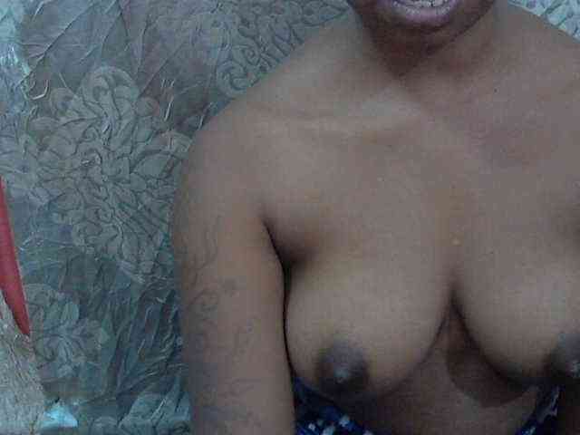 valeria223 webcam