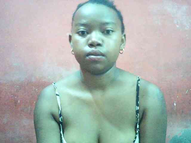valeria223 webcam