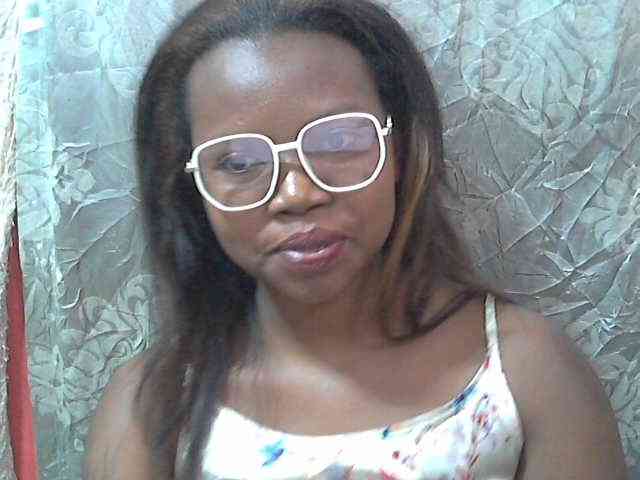 valeria223 webcam