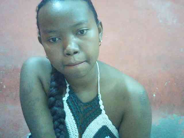 valeria223 webcam