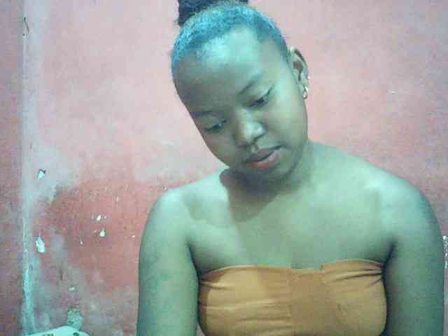 valeria223 webcam