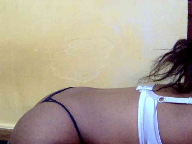 valeria223 webcam