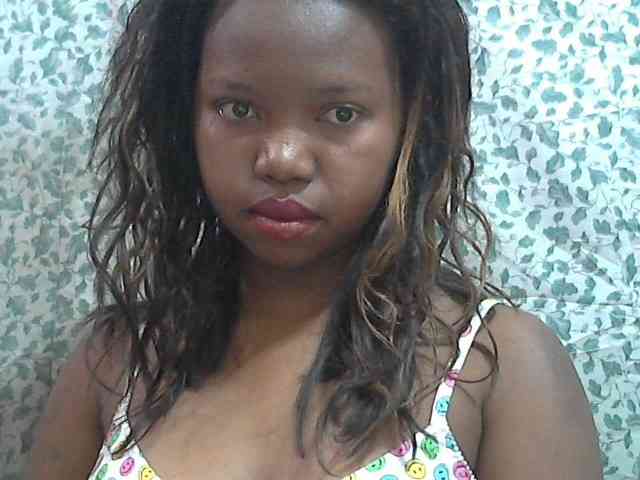 valeria223 webcam