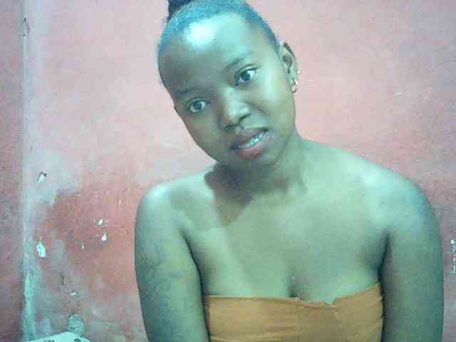 valeria223 webcam