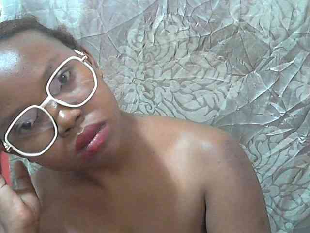 valeria223 webcam