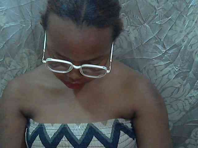 valeria223 webcam