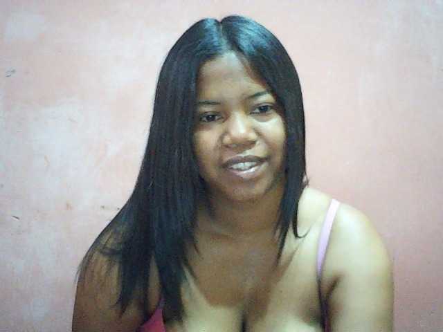 lesly11 Live Cam on BongaCams