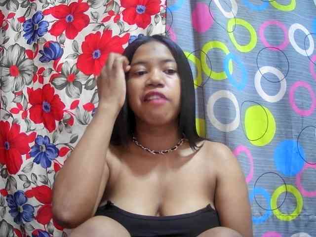 lesly11 webcam