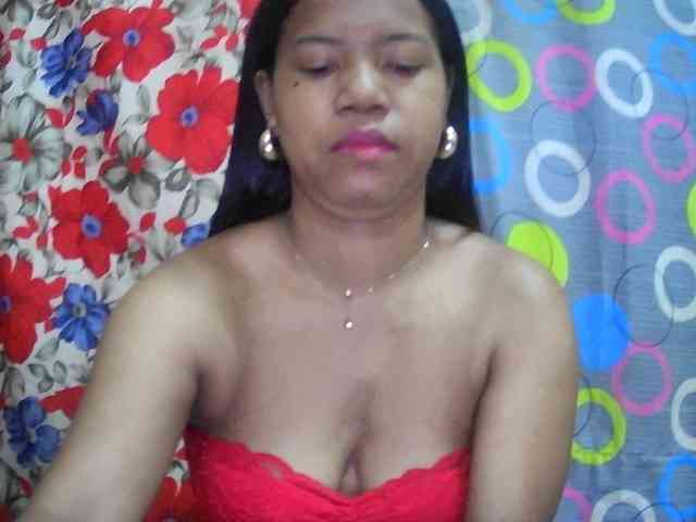 lesly11 webcam