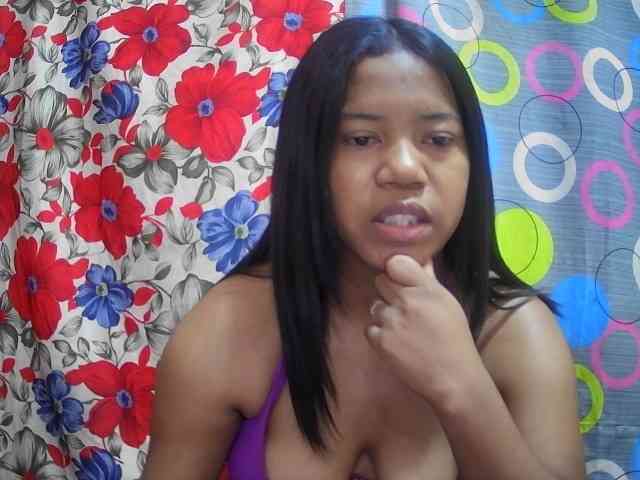 lesly11 webcam
