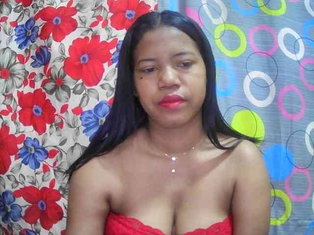 lesly11 webcam