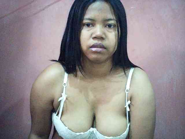 lesly11 webcam
